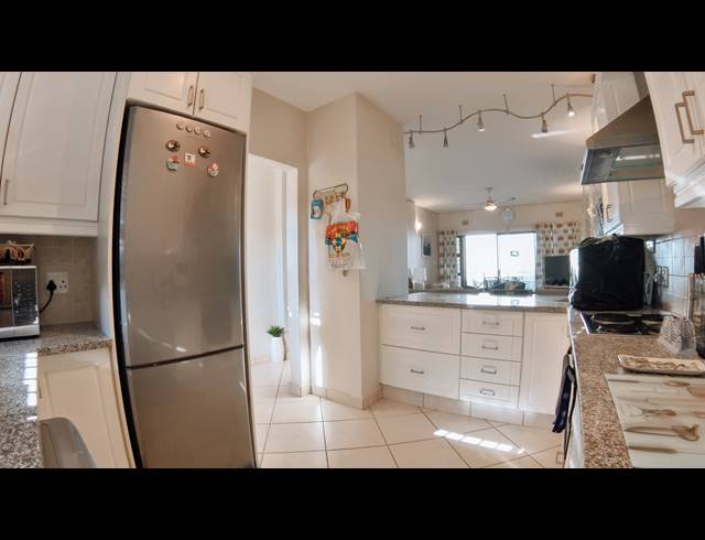2 BEDROOM APARTMENT FOR SALE IN MANABA BEACH